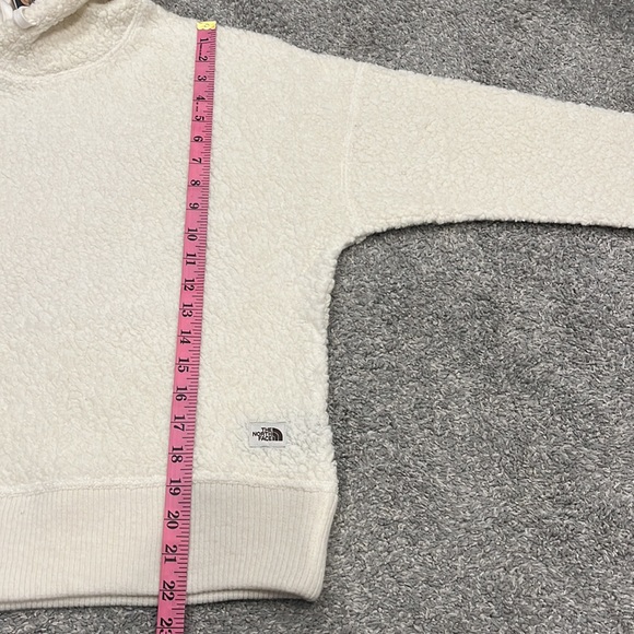 The North Face | NWT Wool Blend Lightweight Sherpa Hoodie - Picture 6 of 14